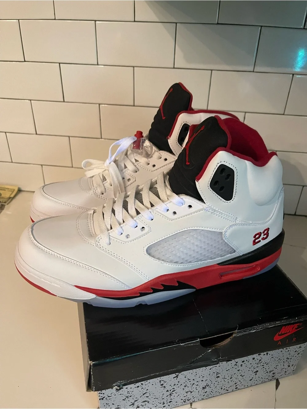 Mens Retro 5 Fire Red Size 13.